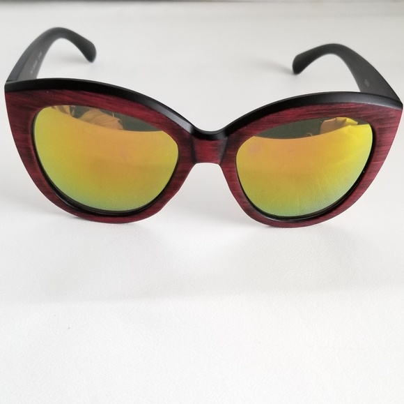 Accessories - Wood frame Sunglasses